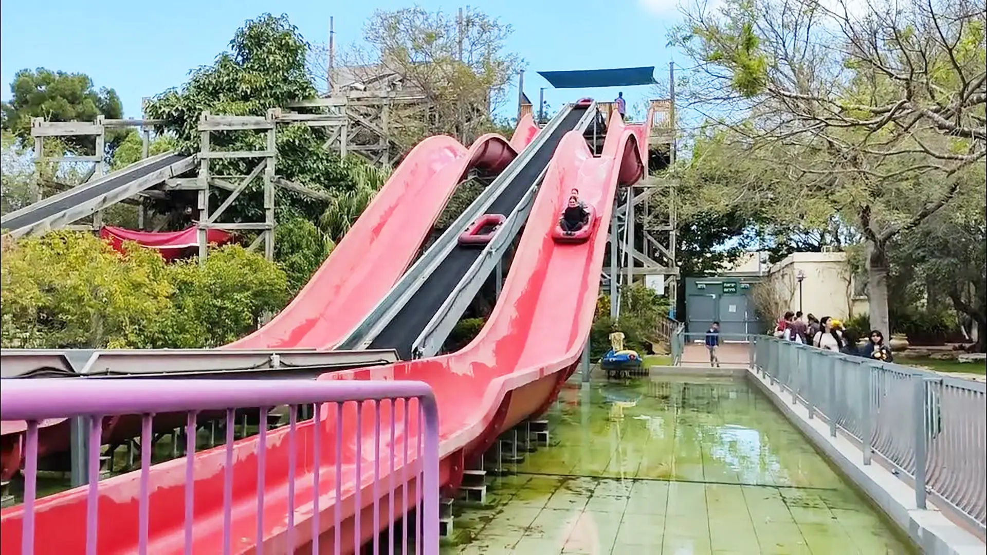 מגלשות מים (2)