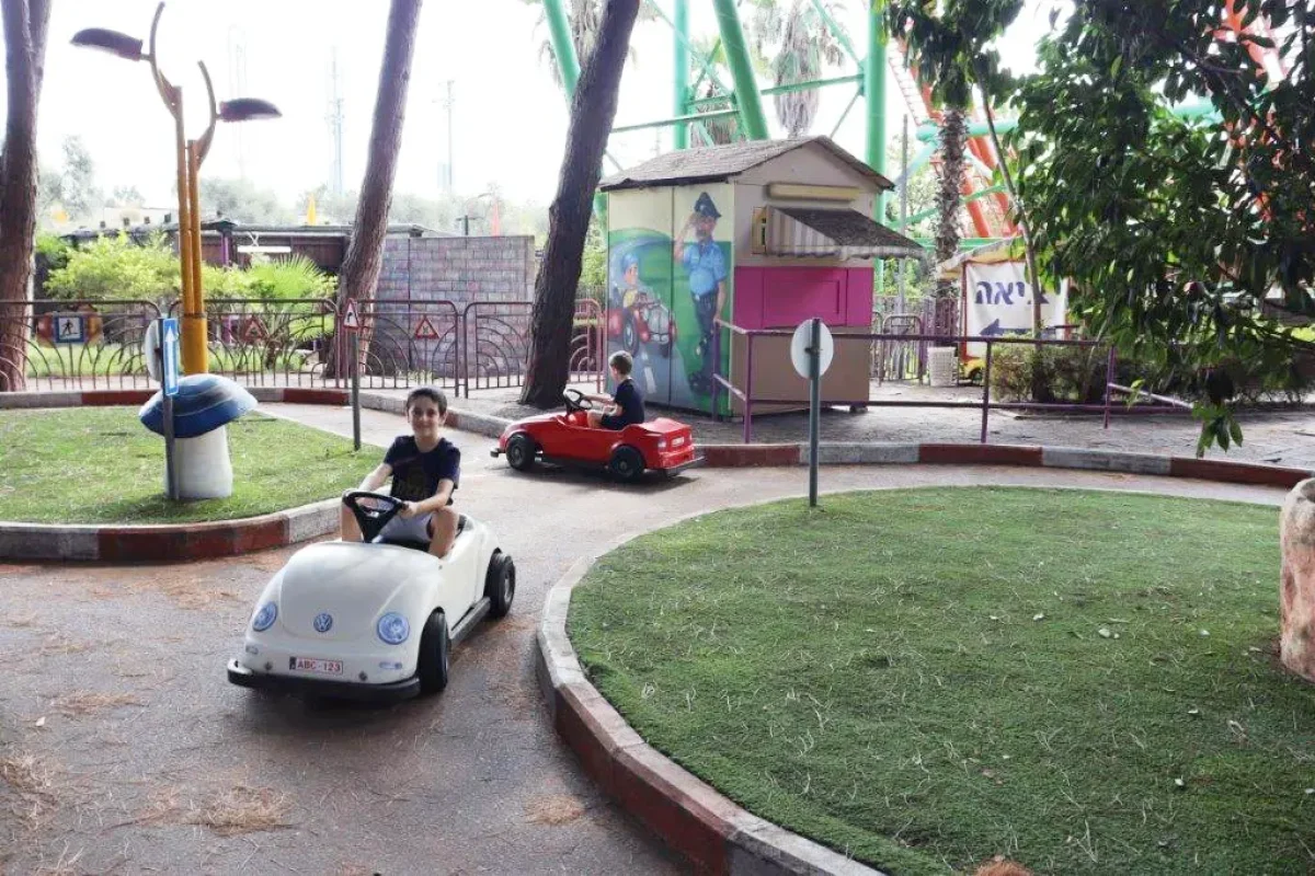 בית ספר לנהיגה (2)