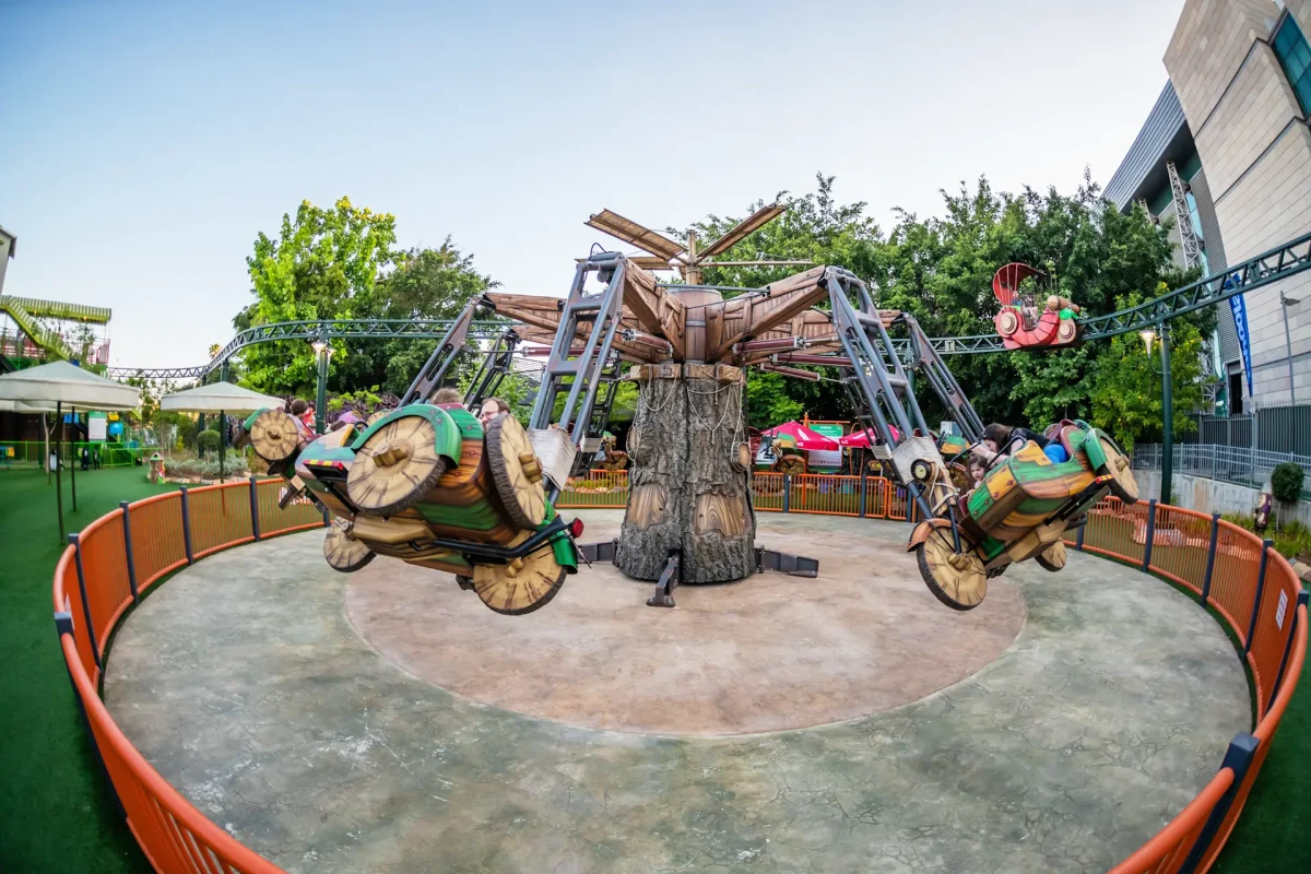 האופנועים המעופפים (3)