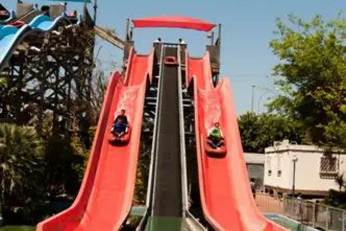 מגלשות מים (1)